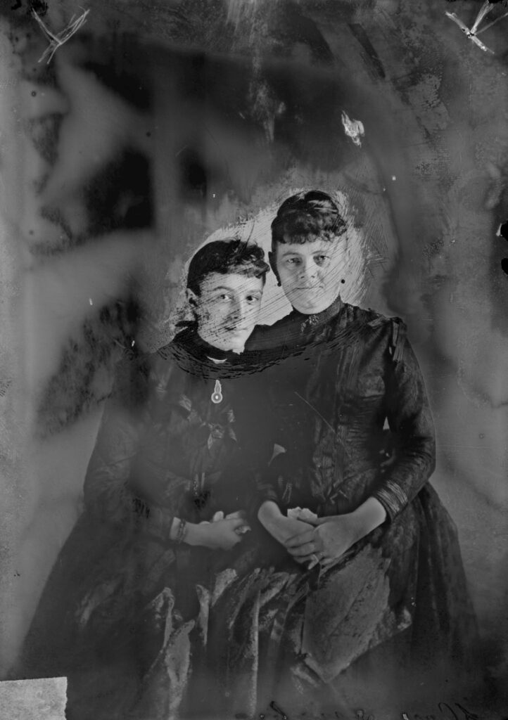 Two women photographed together, Boston Public Library — example of queer intimacy for actors studying how to play queer characters from history. CC0.